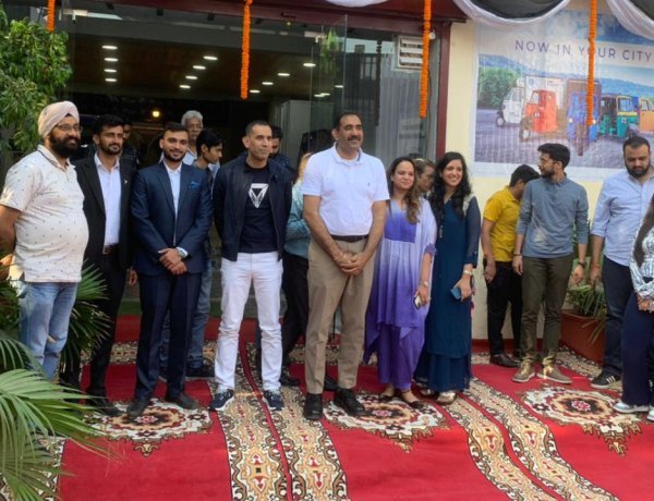 Omega Seiki Mobility (OSM) Inaugurates Surryaanh Organization LLP, A Brand New Cutting-Edge Dealership In Okhla Delhi