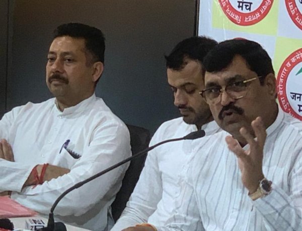 हरियाणा के किसान बैंकों, बीमा कंपनियों की मनमानी से परेशान: बलराज कुंडू