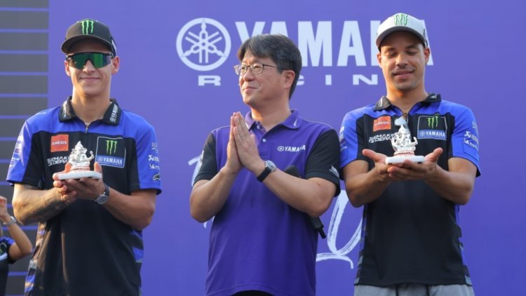 Yamaha MotoGP Stars Quartararo & Morbidelli Meet Yamaha Employees Before MotoGP Bharat 2023 At Surajpur Factory
