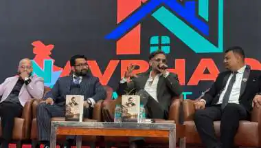 Suniel Shetty Launches ‘Trust Is the Real Capital’ at Navbharat Niwas Event
